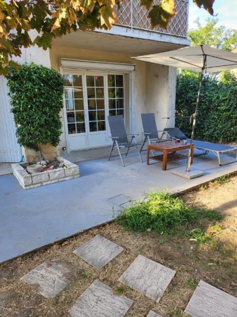 Grande Maison Avec 5 Chambres Et Jardin 亞維農 外观 照片